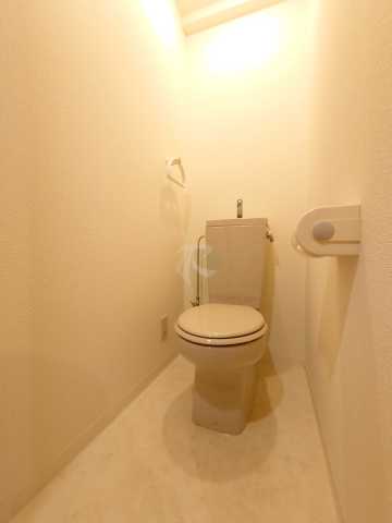 トイレ　別部屋参考写真