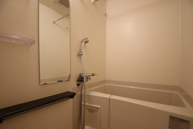 バス・シャワールーム　※別室の参考写真の為、現況優先です。