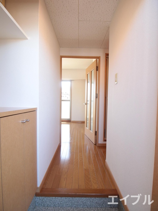 玄関　別号室のお部屋です。