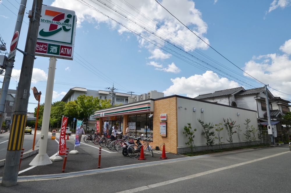 コンビニ　セブンイレブン伊丹船原店（コンビニ）まで317m