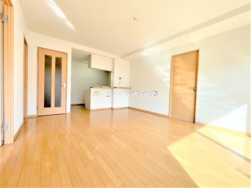 居室・リビング　明るい洋室♪