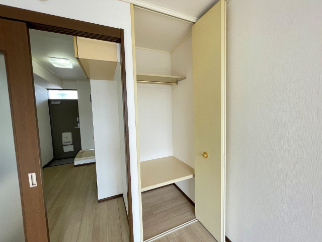 収納　※反転タイプの写真です