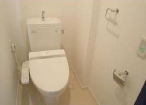 トイレ　ウォシュレット付き