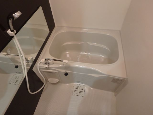 バス・シャワールーム　風呂