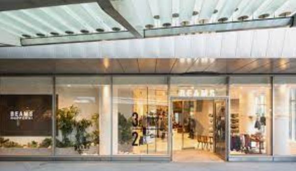 ショッピングセンター　BEAMS六本木ヒルズ（ショッピングセンター）まで339m