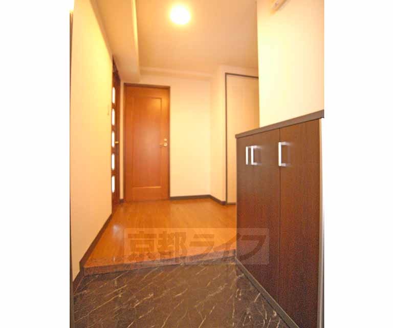 その他部屋・スペース　広々とした廊下です。