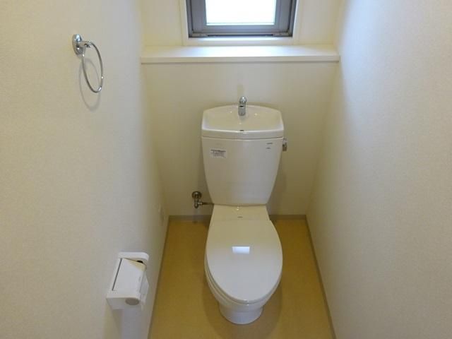 トイレ　★窓もあって換気もできます★