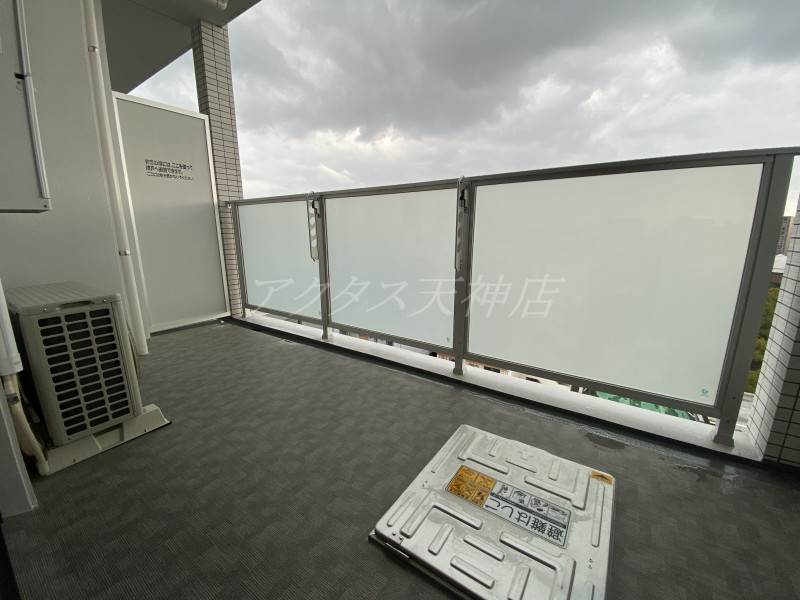 バルコニー　同シリーズの写真を使用。