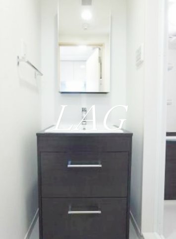 洗面設備　独立洗面台です。