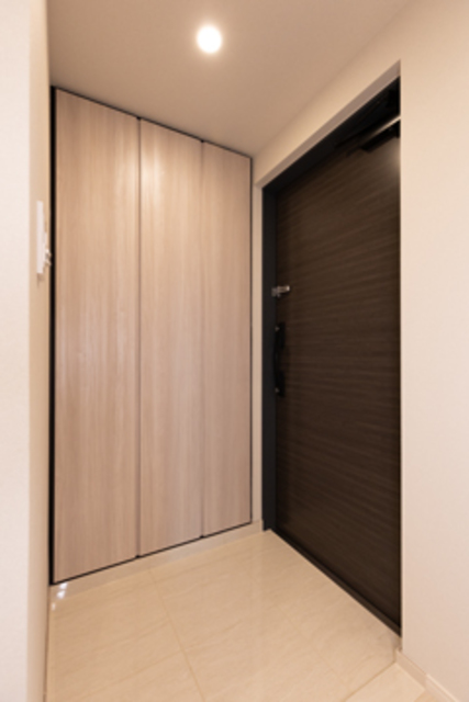 玄関　※写真は同タイプ住戸です。