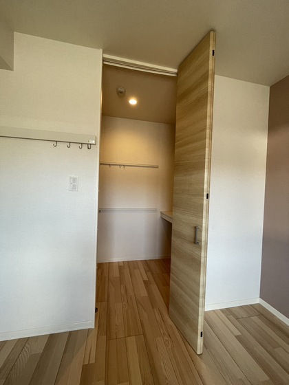 収納　※別部屋の写真です