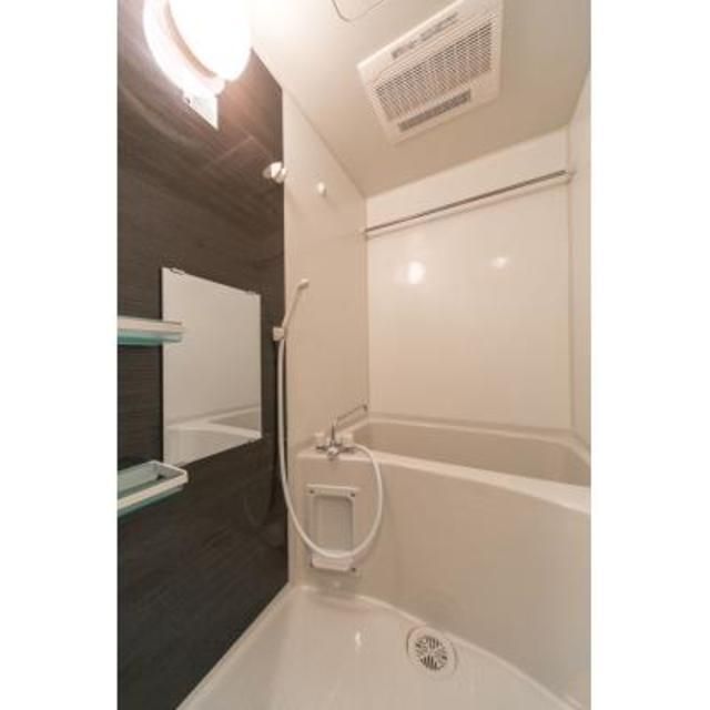 バス・シャワールーム　※写真は同タイプ住戸です。