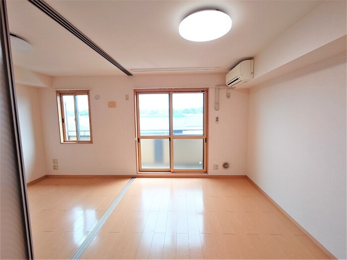 居室・リビング　同等タイプのイメージ画像です。