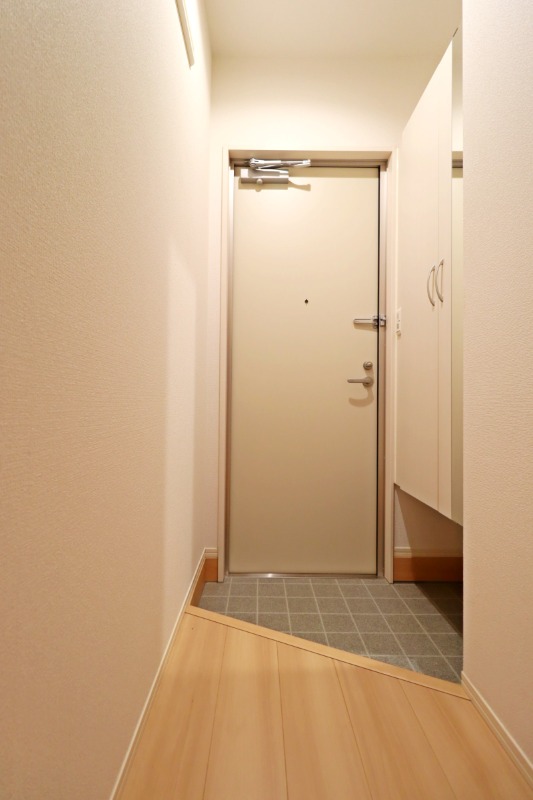 玄関　図面と現状に相違がある場合には現状を優先