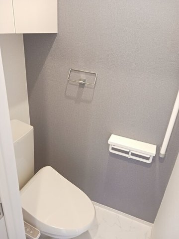 トイレ　落ち着いたトイレです