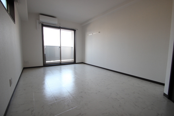 居室・リビング　※別部屋の写真です