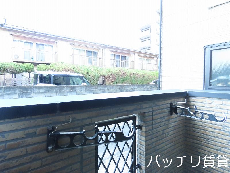 バルコニー　別号室イメージ画像。現況を優先いたします。