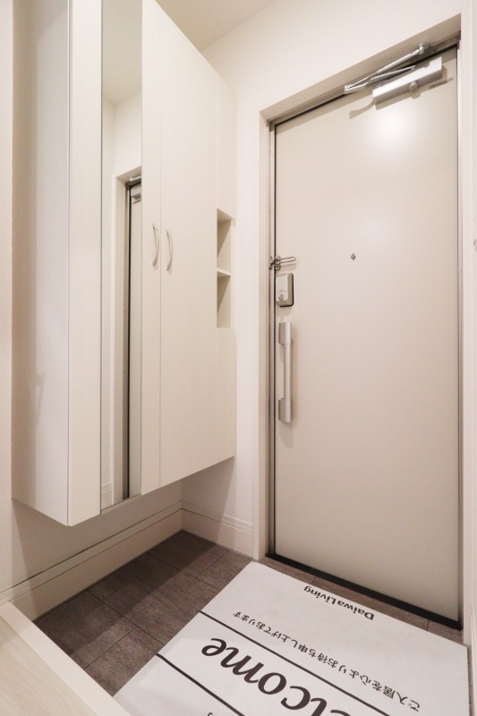 玄関　図面と現状に相違がある場合には現状を優先