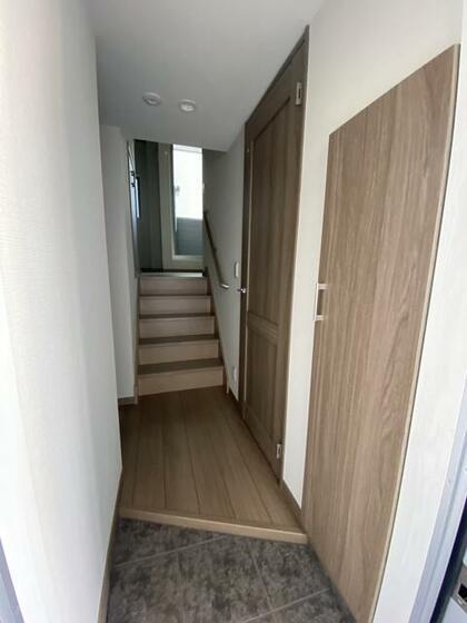 玄関　現状優先です！