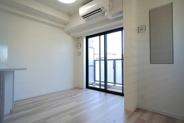 居室・リビング　※別部屋参考写真