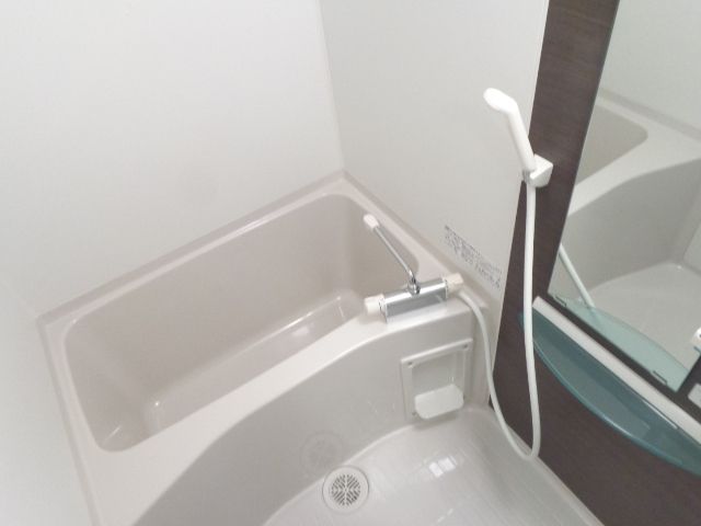 バス・シャワールーム　浴室乾燥機付きです