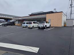 コンビニ　セブンイレブン 岡山倉田店（コンビニ）まで685m