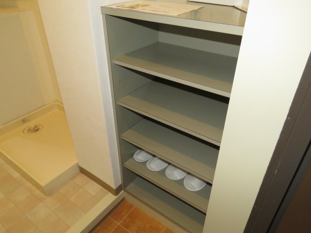 収納　玄関収納 同間取物件