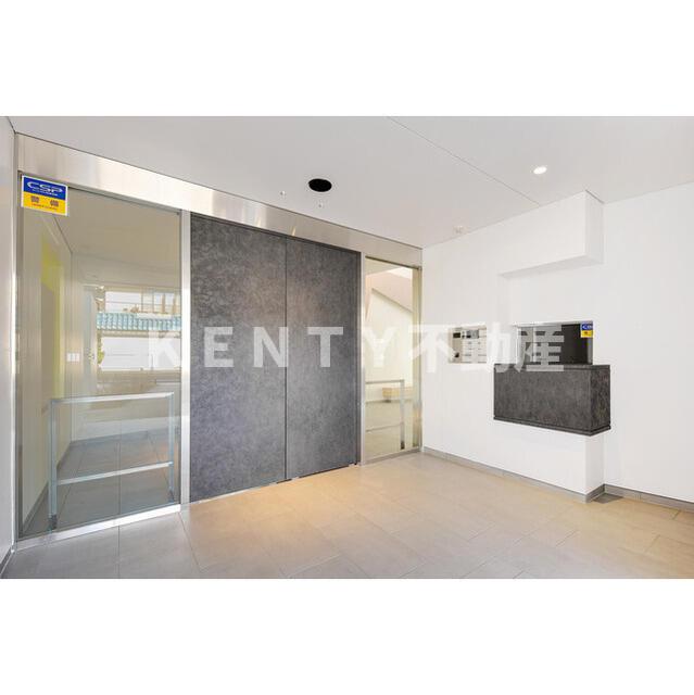 エントランス　ゆとりのあるエントランスです