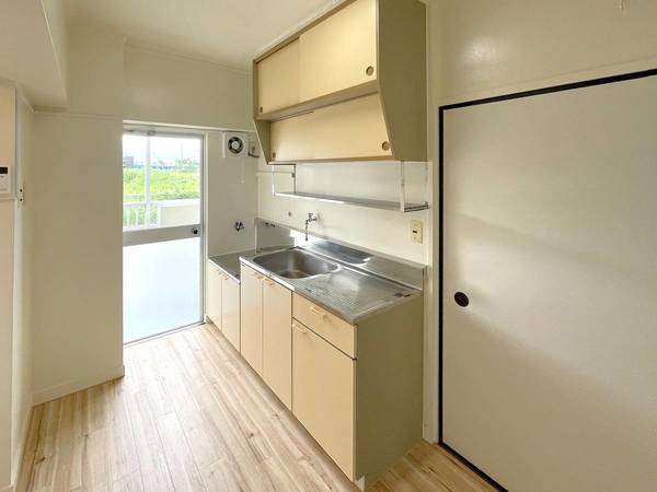 キッチン　モデルルームの写真です