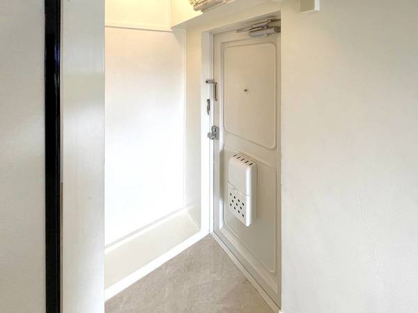 玄関　モデルルームの写真です