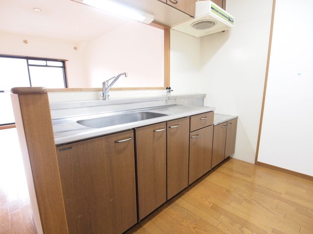 キッチン　※別号室写真の為、現況優先