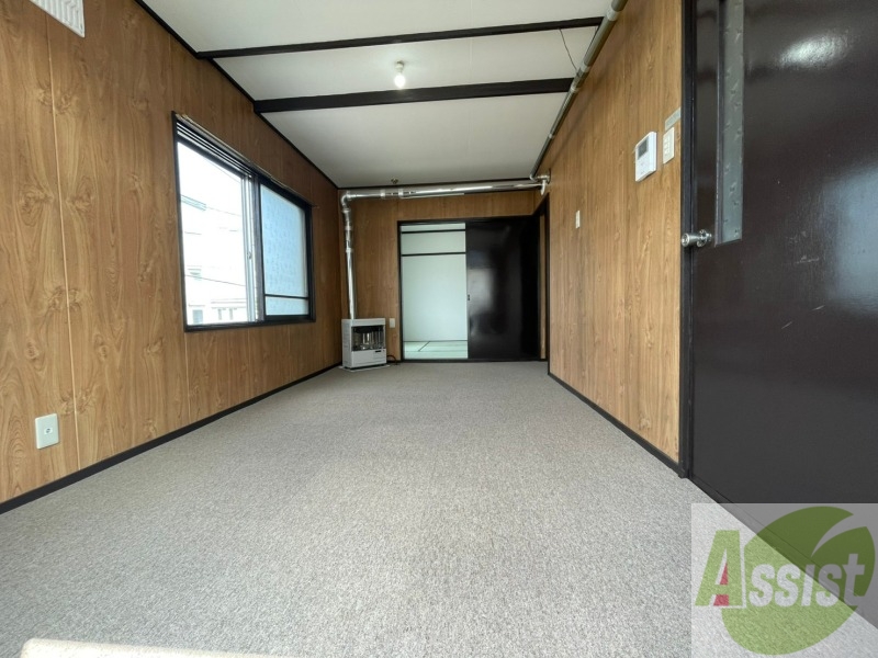 居室・リビング　広くてキレイなＬＤＫが広がっていて、充実した生活が送れそう。