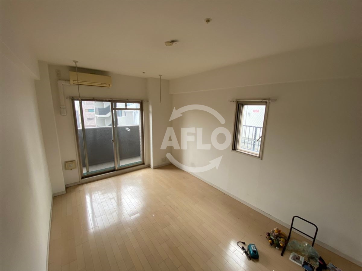 居室・リビング　Dimus大手前　リビング