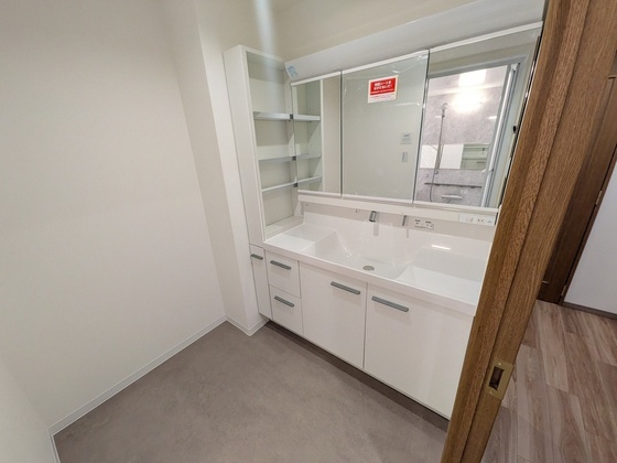 洗面設備　※別部屋の写真です