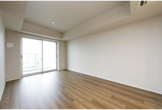 居室・リビング　開放感のあるゆったりとしたお部屋です♪