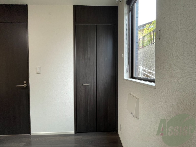 収納　クローゼットはこのような感じになっております。