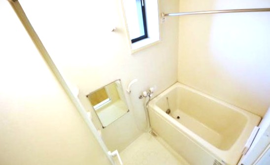 バス・シャワールーム　別部屋参考写真となります