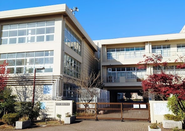 小学校　横浜市立都筑小学校（小学校）まで491m