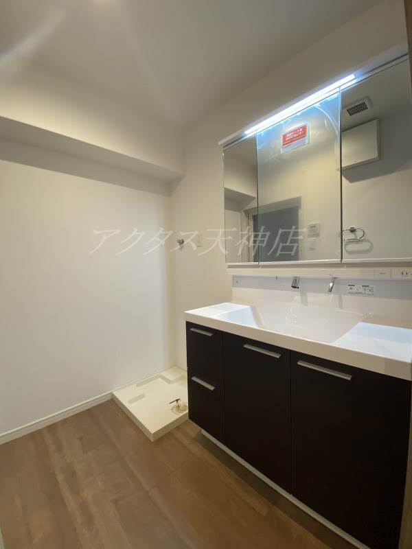 洗面設備　三面鏡の洗面台(^_^)/