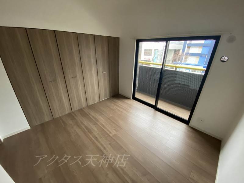 その他部屋・スペース　陽当りが良好♪ワイドなクローゼツトです。