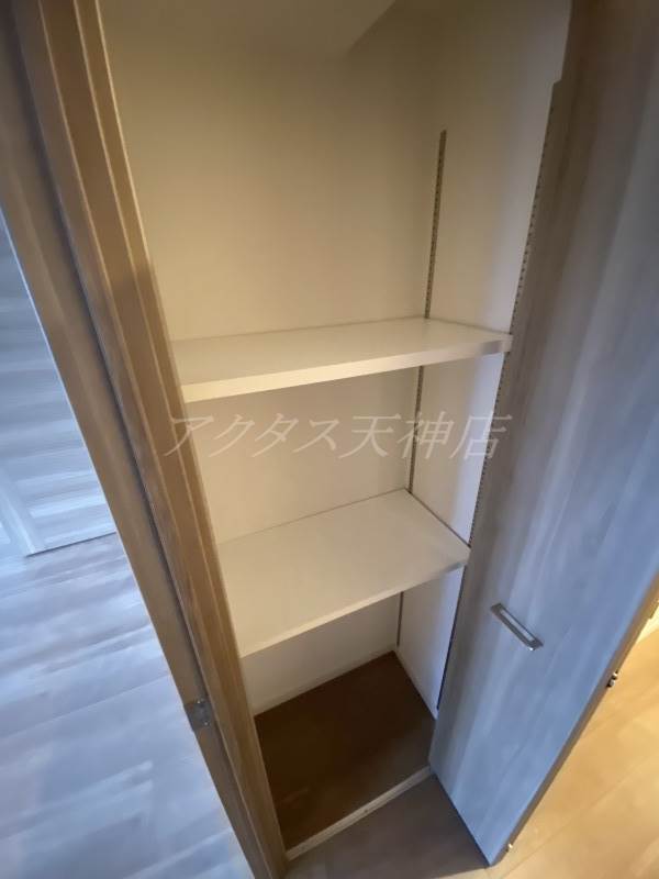 その他　廊下に収納があります♪