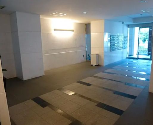 ロビー　落ち着いたロビーです