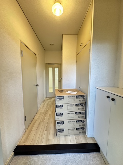 玄関　別部屋参考写真です