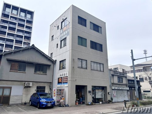 その他　有限会社三輪碁盤店（その他）まで163m