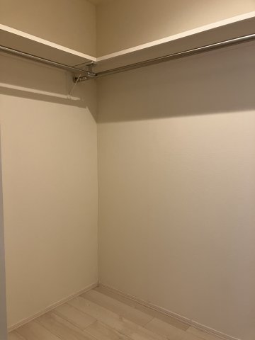 収納　※同物件の別部屋参考写真です　WIC完備