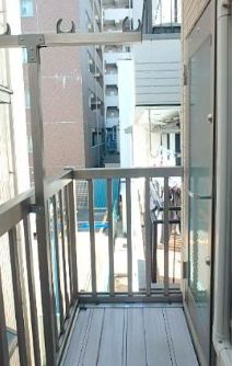 バルコニー　バルコニーからの眺めを楽しみながら食事をしませんか ゆったり