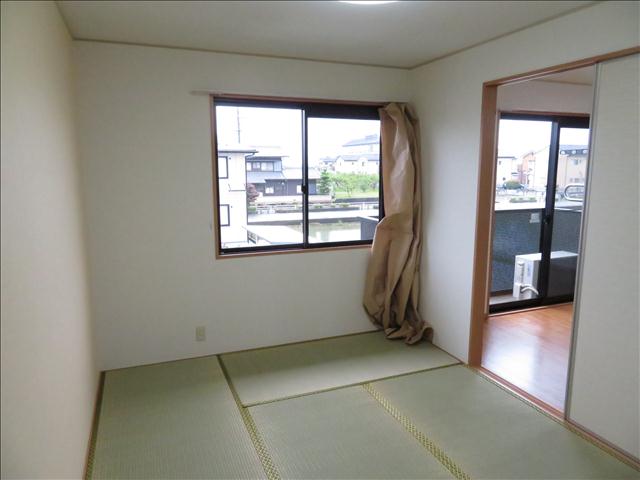 その他　南向きの明るいお部屋