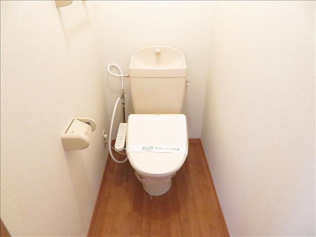 トイレ　快適な温水洗浄便座