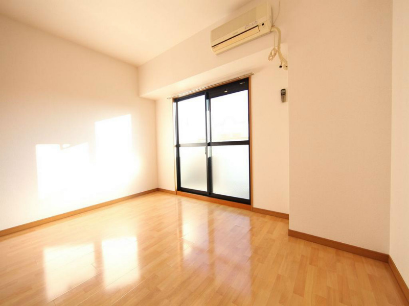 その他部屋・スペース　洋室8帖　クローゼット付（収納充実してます）