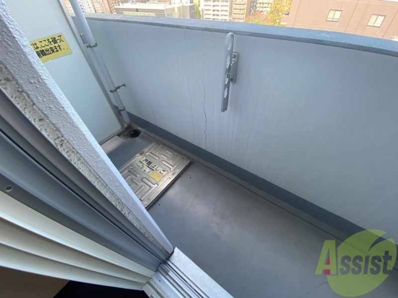 バルコニー　バルコニーです。洗濯物を干したり一息ついたりできますね！